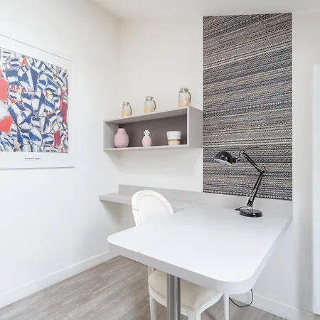 Le Petit Chartreux - Cocon Sous Les Toits Apartment *