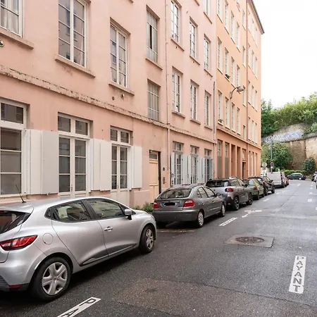 Le Petit Chartreux - Cocon Sous Les Toits Apartment